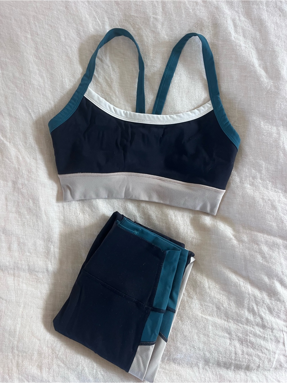 Z Supply Black and Teal Colorblock Sports Bra and Leggings Set